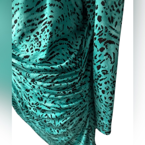 Chaus stretchy cowl neck with rutching on sides Women’s size XL - Picture 4 of 9